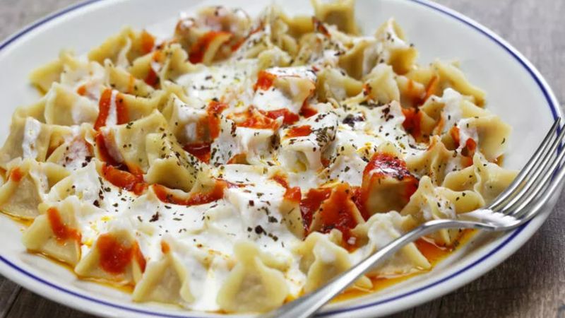 En pratik şehzade mantısı nasıl yapılır? Gelinim Mutfakta şehzade mantısı tarifi ve malzemeleri!