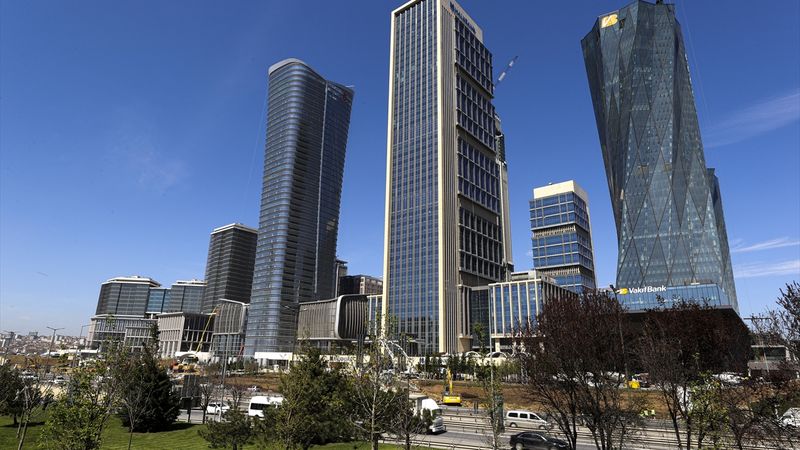 İstanbul Finans Merkezi açılışa hazırlanıyor