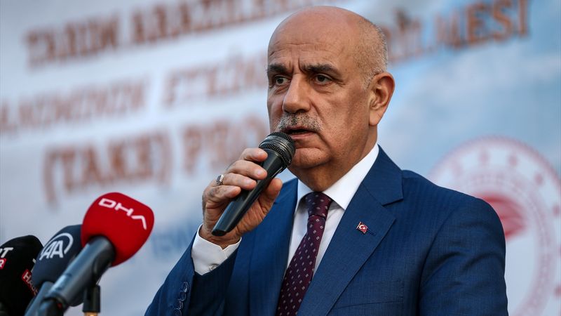 Tarım ve Orman Bakanı Vahit Kirişci: Bölge barışı için çok önemli bir seçim