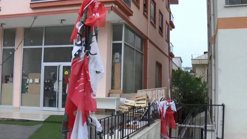İstanbul Valiliği açıkladı! Ataşehir CHP binası saldırganları yakalandı