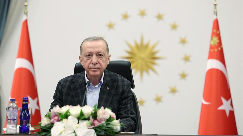 Cumhurbaşkanı Erdoğan: Yol yenmez ama yollar sayesinde üretim olur