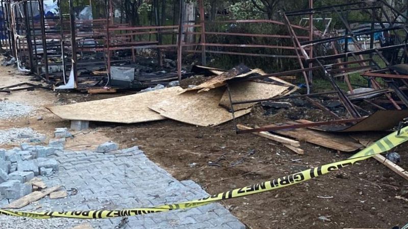 Malatya'da çadır kentteki yangında 2 aylık bebek can verdi