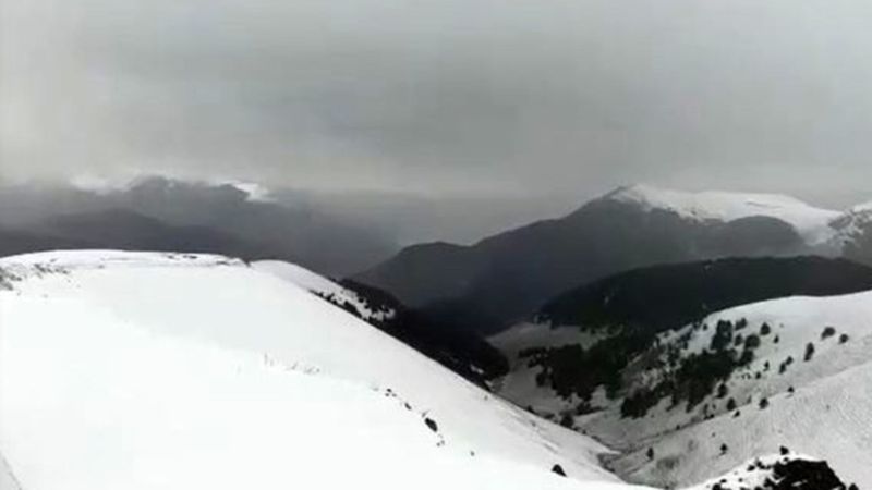 Ardahan'da yüksek kesimlere kar yağdı