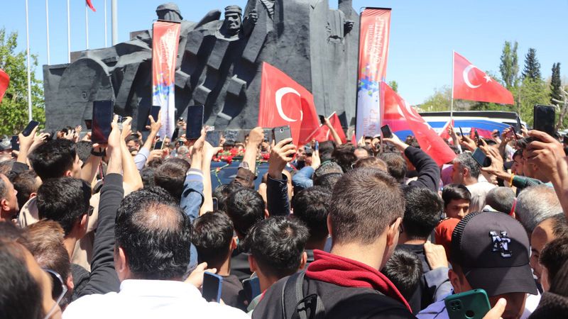 Gaziantep'te Togg'a coşkulu karşılama