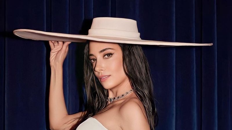 Ceren Karakoç'un pozları olay oldu