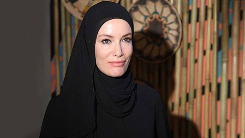 Gamze Özçelik nikah masasında! 