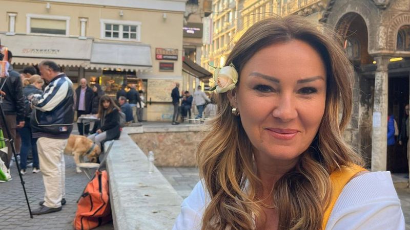 Pınar Altuğ'un başı sahte hesaplarla dertte