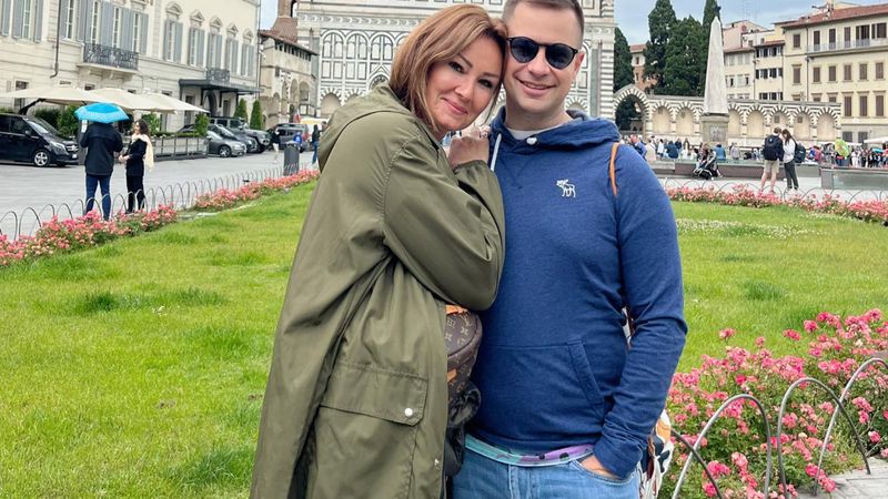 Pınar Altuğ'un sandık pozu