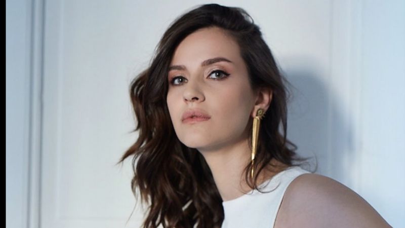 İrem Helvacıoğlu: Dizi partneriyle aşk yaşamaya sıcak bakıyorum