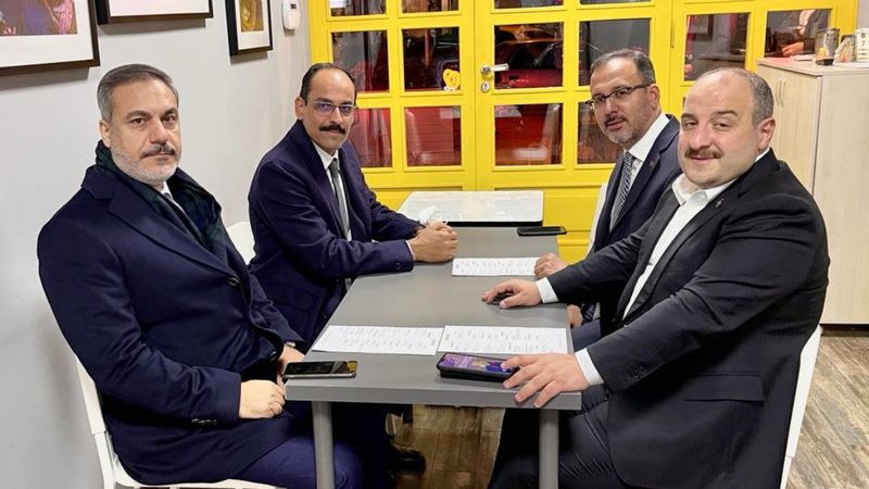 Mustafa Varank paylaştı: Hakan Fidan ve İbrahim Kalın aynı karede