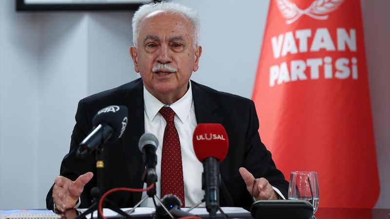 Vatan Partisi Genel Başkanı Perinçek'ten İsveç'in NATO'ya üyeliğine tepki