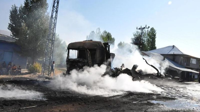 Ağrı'da 4 tırın yakılması ve 5 kişinin alıkonulmasıyla ilgili yargılanan 6 sanığa hapis