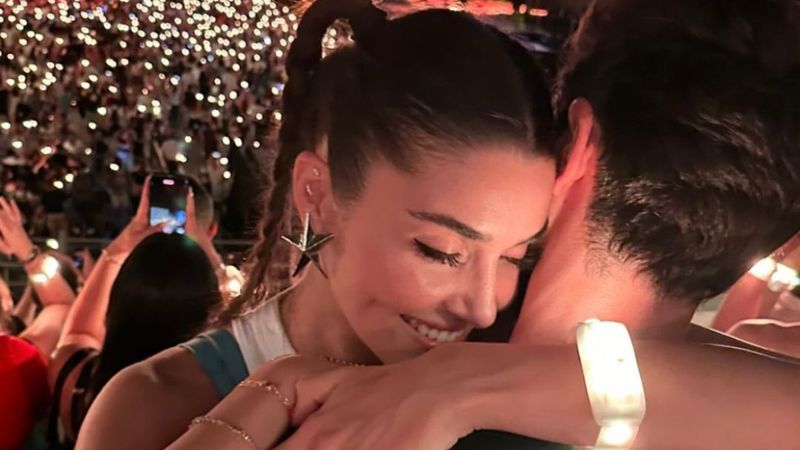 Hande Erçel - Hakan Sabancı çifti konserde