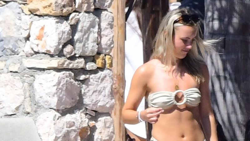 Joe Biden'ın torunu Naomi King Biden tatil için Çeşme'ye geldi