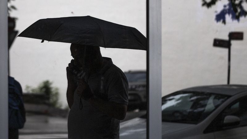 Meteoroloji duyurdu! 54 ilde sağanak bekleniyor