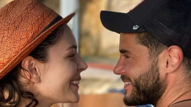 Berk Oktay, eşi Yıldız Çağrı Atiksoy’a 6 milyon TL'lik hediye