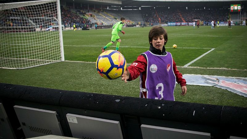 Top toplayıcılıktan Real Madrid'e... Arda Güler'in ilham veren hayat hikayesi