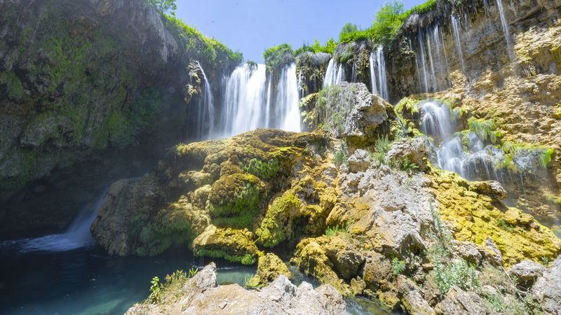 Konya'nın doğal güzelliklerinden Yerköprü Şelalesi