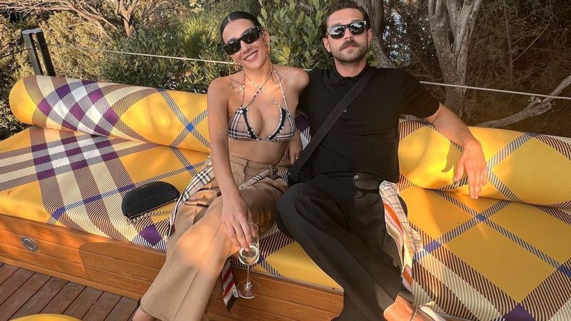 Aybüke Pusat ve Furkan Andıç'tan aşk pozu geldi