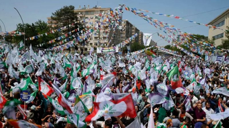 Yeşil Sol Parti'de isim arayışı: Üç harflilere dönelim