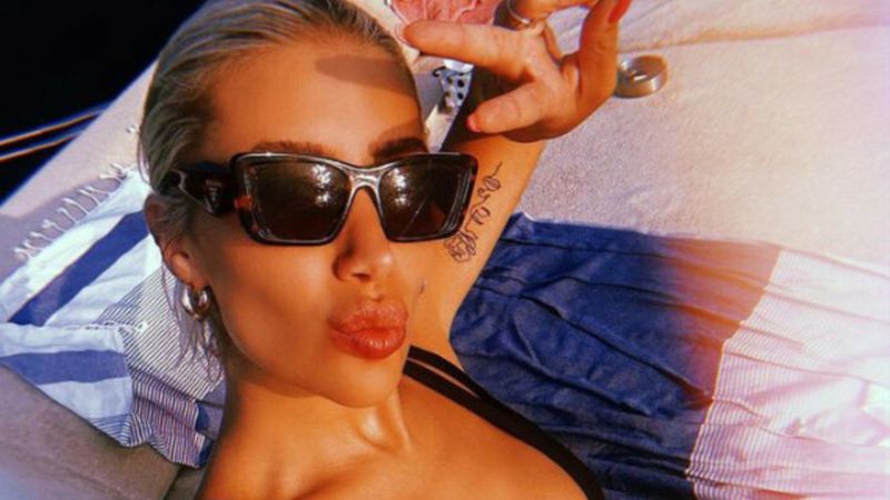 İrem Derici sahne öncesi hastanelik oldu! Konuşmam dahi yasak...