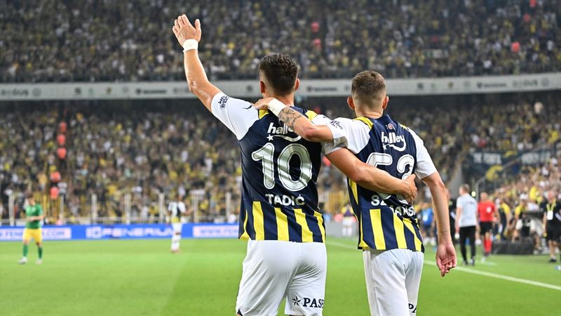 Fenerbahçe'nin yeni transferleri Zimbru karşısında yıldızlaştı