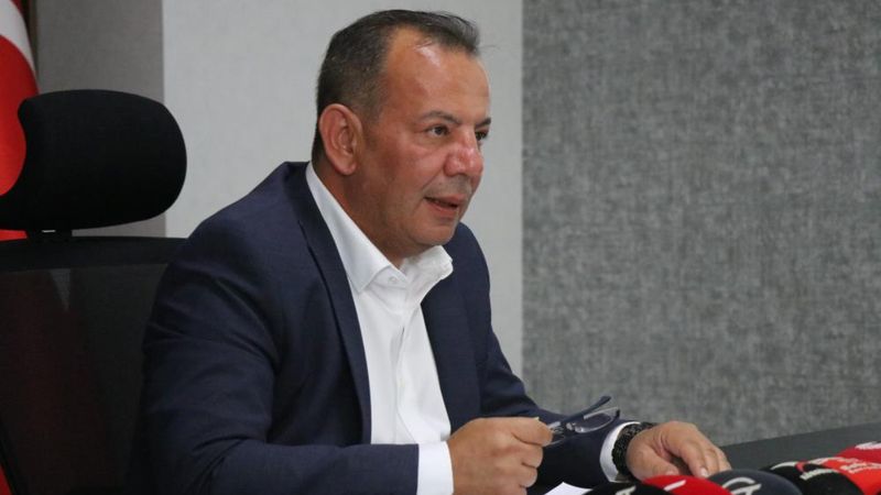 Tanju Özcan seçimlerde bağımsız aday olacağını duyurdu