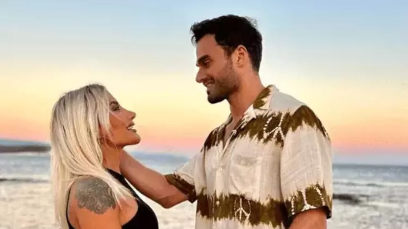 Gelin oluyor! İrem Derici sevgilisi Atakan Işıktutan'ın ailesiyle tanıştı!