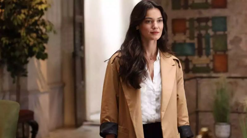 Evlenmeye hazırlanan Pınar Deniz tektaşını gösterdi