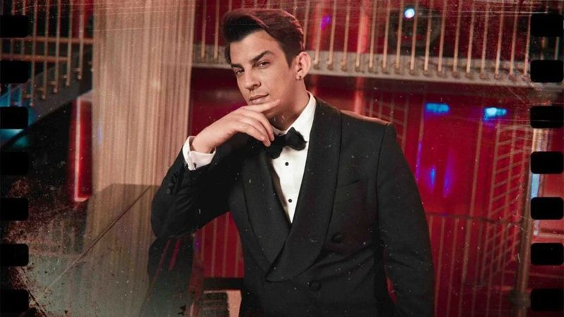 Norm Ender'den Tamer Karadağlı'ya destek geldi