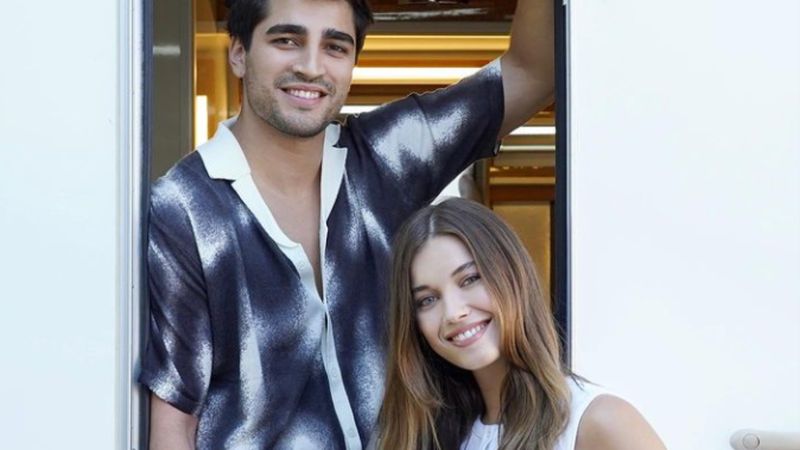 Afra Saraçoğlu ve Mert Ramazan Demir'den set karesi geldi