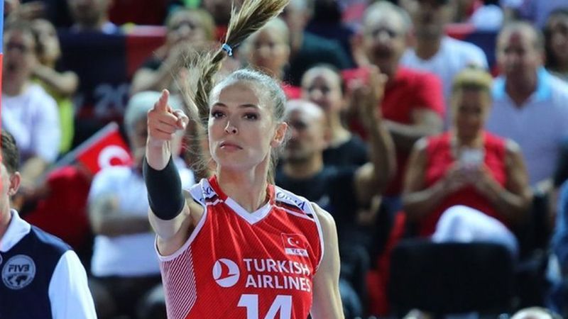 Kaptan Eda Erdem'in 12 yıllık eşine bakın! Adını formasında taşıyor...