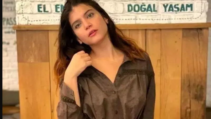 Feyza Civelek: 50'den fazla arkadaşımı Hatay'da kaybettim