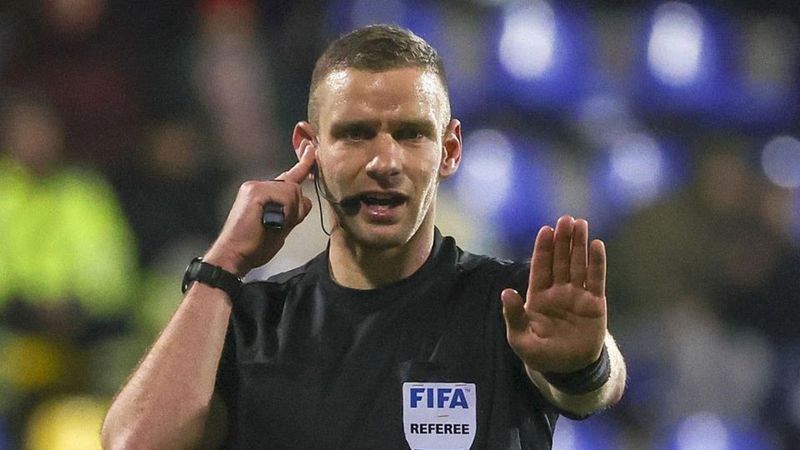 Fenerbahçe ve Beşiktaş'ın Avrupa maçlarını yönetecek hakemler