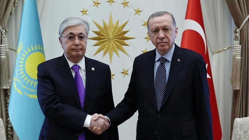 Cumhurbaşkanı Erdoğan, Tokayev'le Türkiye - Kazakistan ilişkilerini görüştü