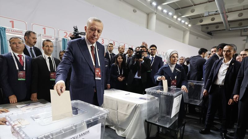 Cumhurbaşkanı Erdoğan, AK Parti kongresinde oy kullandı
