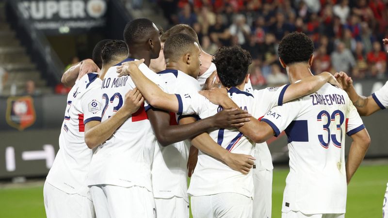 Paris Saint-Germain, Bertuğ Yıldırım'lı Rennes'i 3 golle geçti