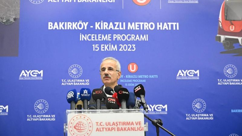 Abdulkadir Uraloğlu, sona yaklaşan Bakırköy- Kirazlı Metro Hattı'nı inceledi