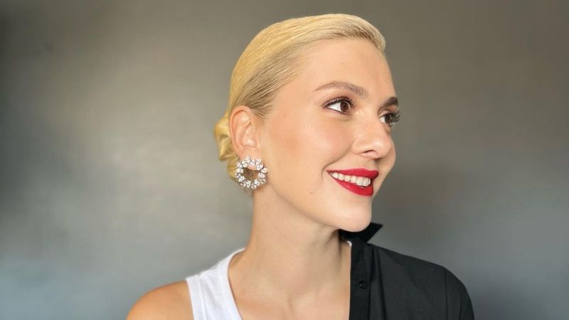 Bergüzar Korel'in 5 yıldızlı karavanı