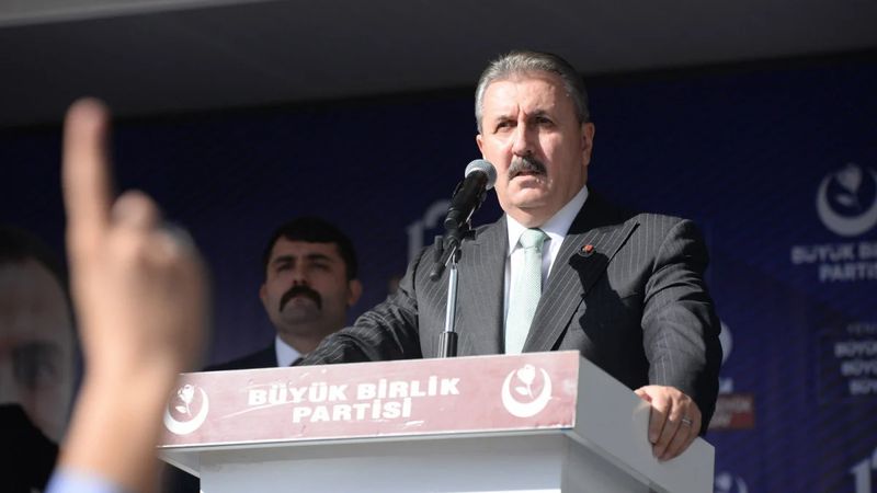 Mustafa Destici yeniden BBP Genel Başkanı seçildi