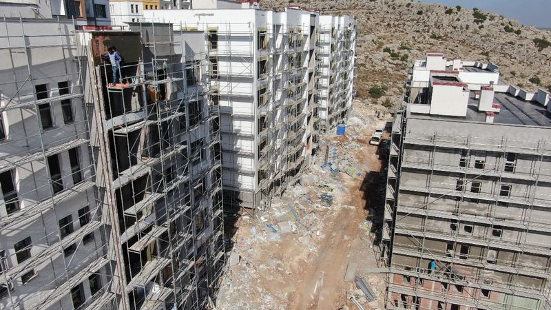 Deprem kenti Hatay'daki afet konutları yıl sonunda teslim edilecek