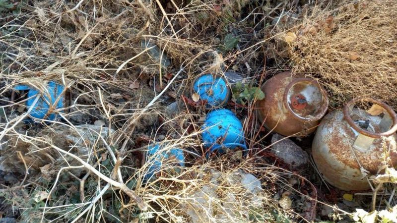 Hakkari'de terör operasyonu! Teröristlere ait malzemeler ele geçirildi