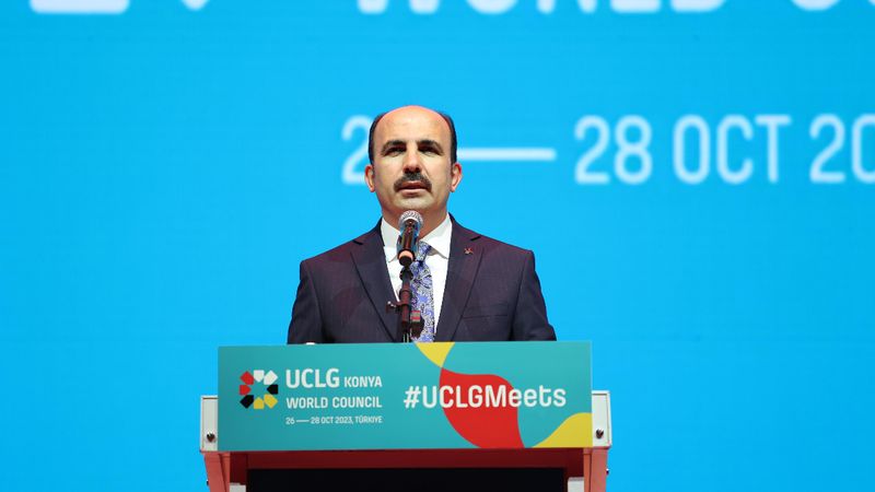 Uğur İbrahim Altay Dünya Belediyeler Birliği Başkanlığı'nı devraldı