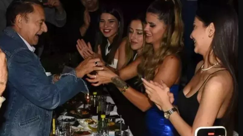 Genç sevgilisinden ayrılan Mehmet Ali Erbil, pırlanta yüzüğü geri alamadı