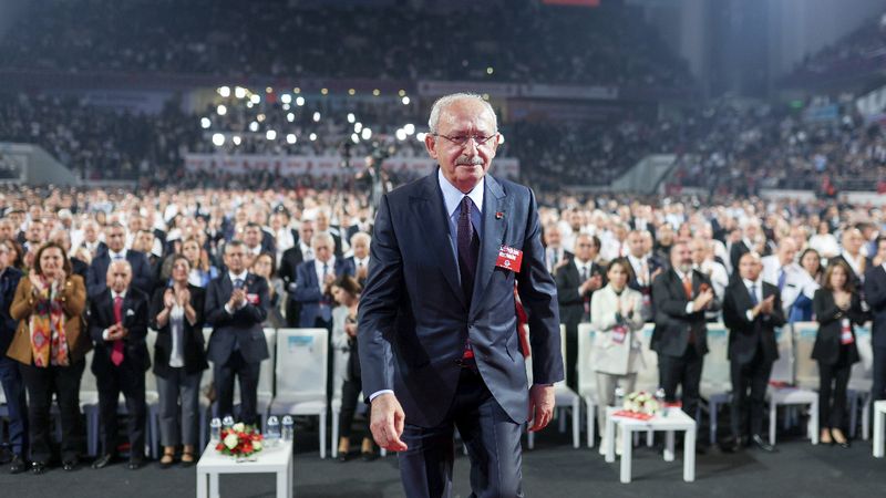 CHP kurultayında seçimi kaybeden Kemal Kılıçdaroğlu'ndan veda mesajı