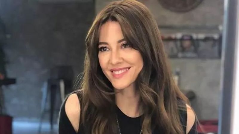 Kıvanç Tatlıtuğ'un eşi Başak Dizer'den fizik şov! 