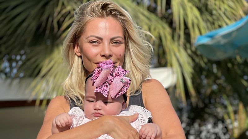 Seray Sever kasım ayında denize girdi