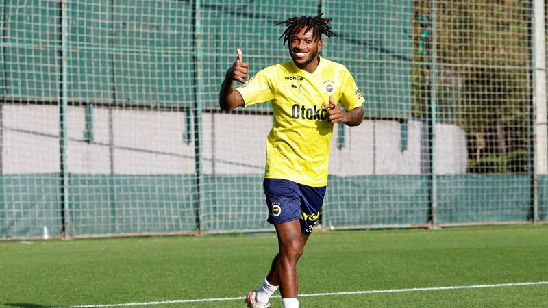 Sakatlığını atlatan Fred, takımla birlikte çalıştı