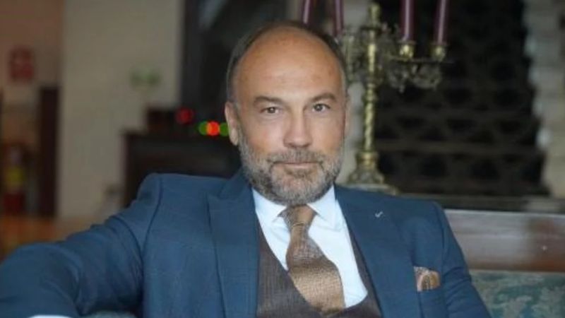 Ölüm haberiyle yıkıldı! Ünlü oyuncu Mahir Günşiray'ın acı günü..