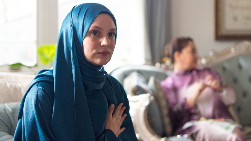 Kızılcık Şerbeti'nin Dilruba'sı Instagram'da dudak ısırttı! 